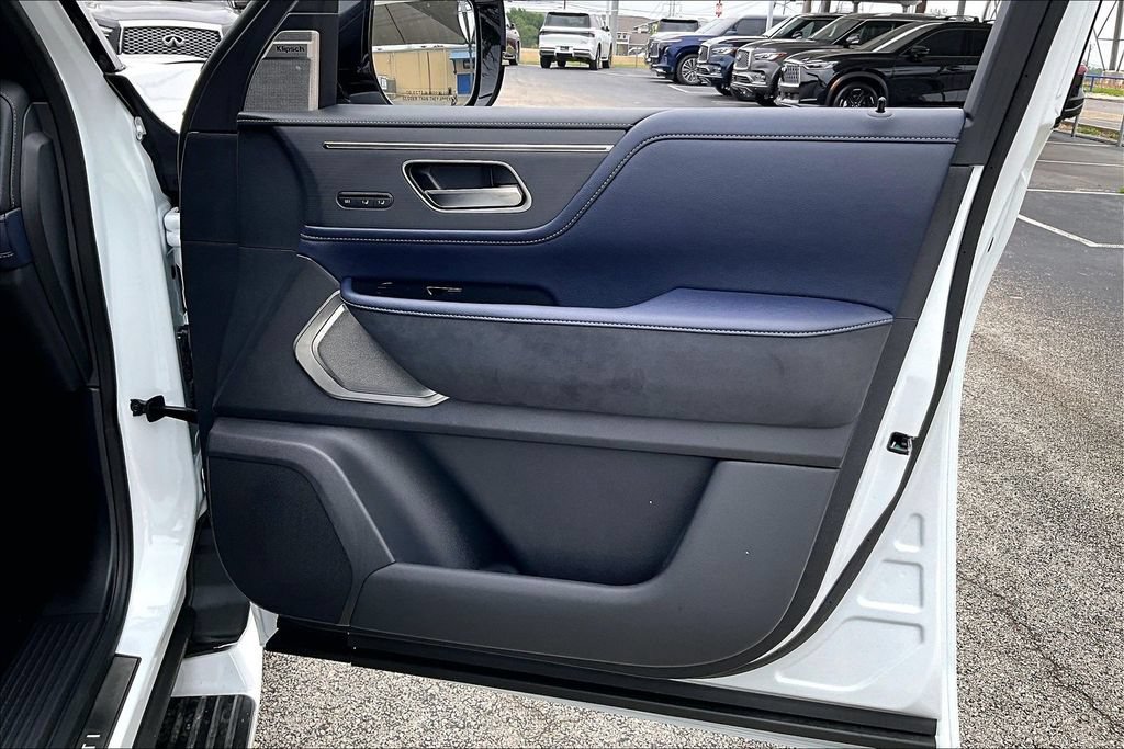 New 2026 INFINITI QX80 4WD image 28