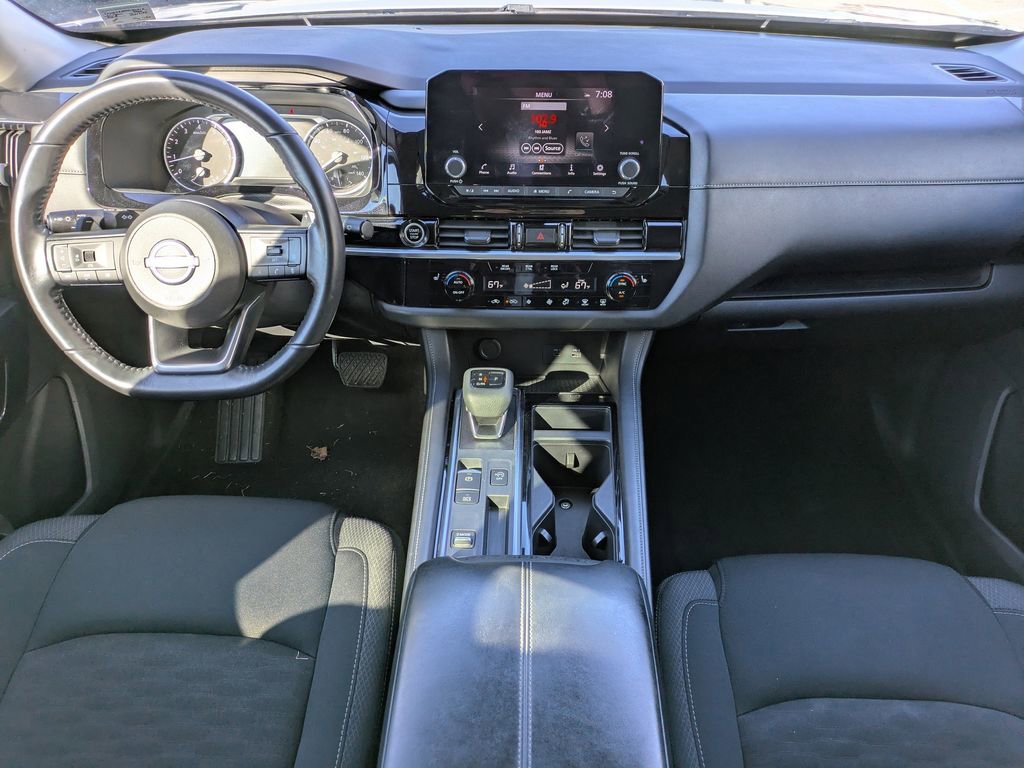 Certified 2024 Nissan Pathfinder SV image 16