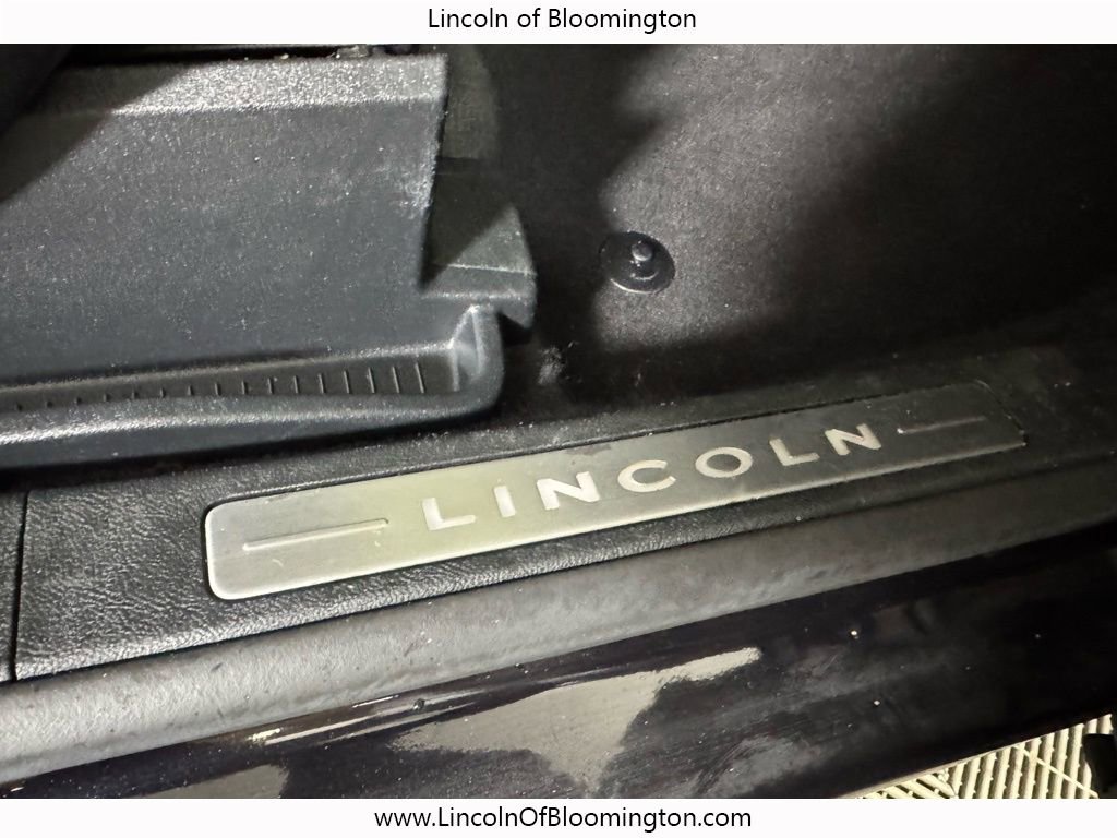 Certified 2022 Lincoln Nautilus Reserve w/ Monochromatic Package image 18