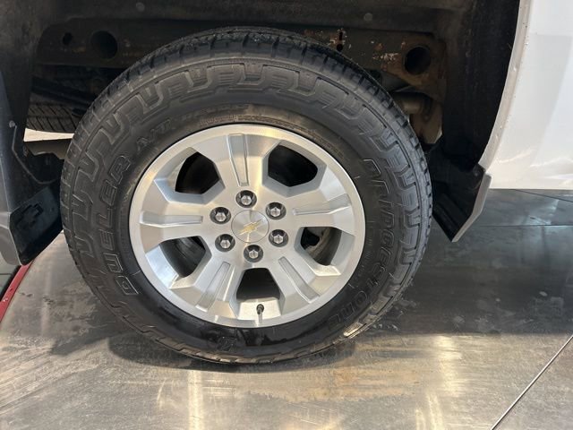 Used 2018 Chevrolet Silverado 1500 LT w/ All Star Edition image 16