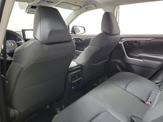 Used 2024 Toyota RAV4 LE AWD/4WD image 11