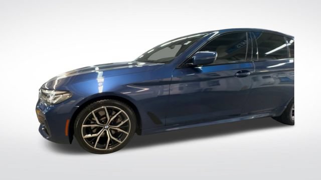 Used 2022 BMW 530i w/ M Sport Package RWD image 5