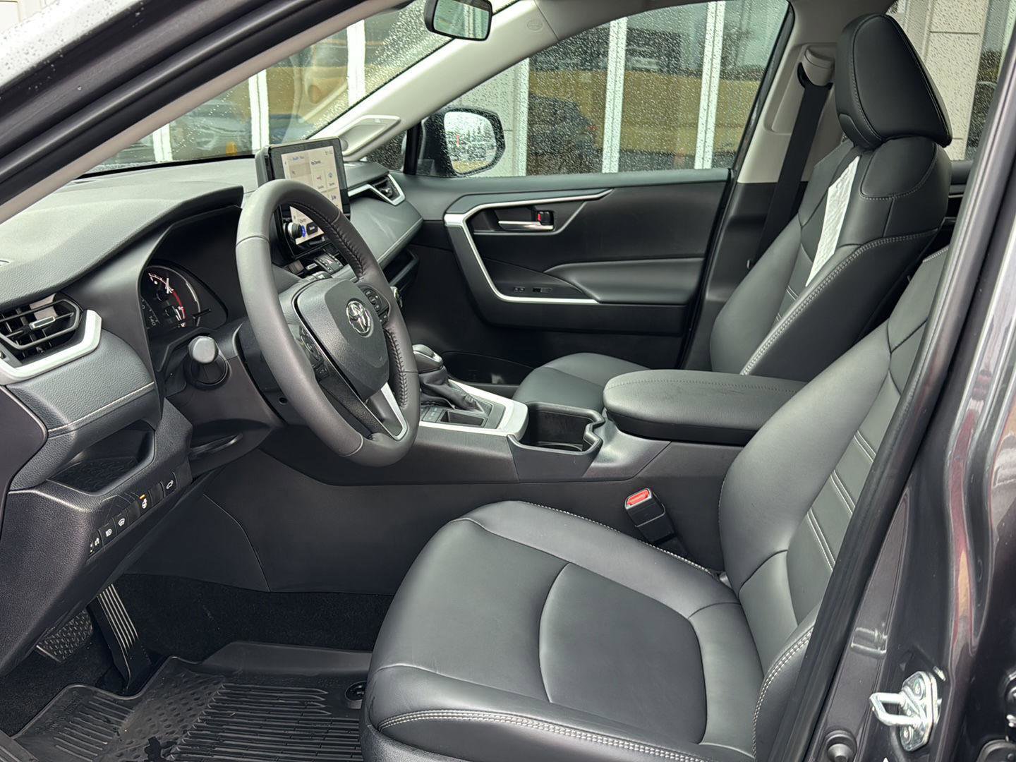 Used 2025 Toyota RAV4 XLE Premium w/ Weather Package image 8