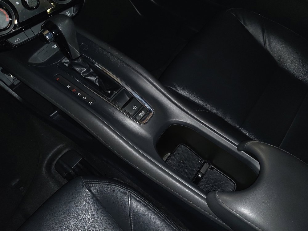 Used 2017 Honda HR-V LX image 26