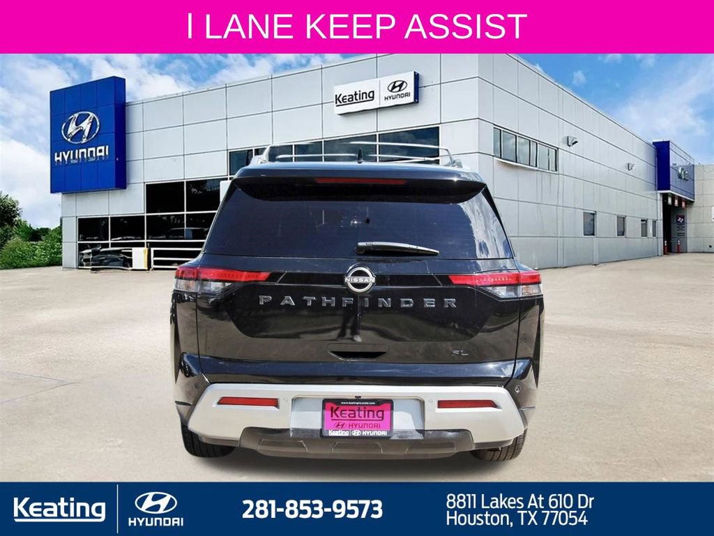 Used 2023 Nissan Pathfinder SL w/ Black Appearance Package image 6