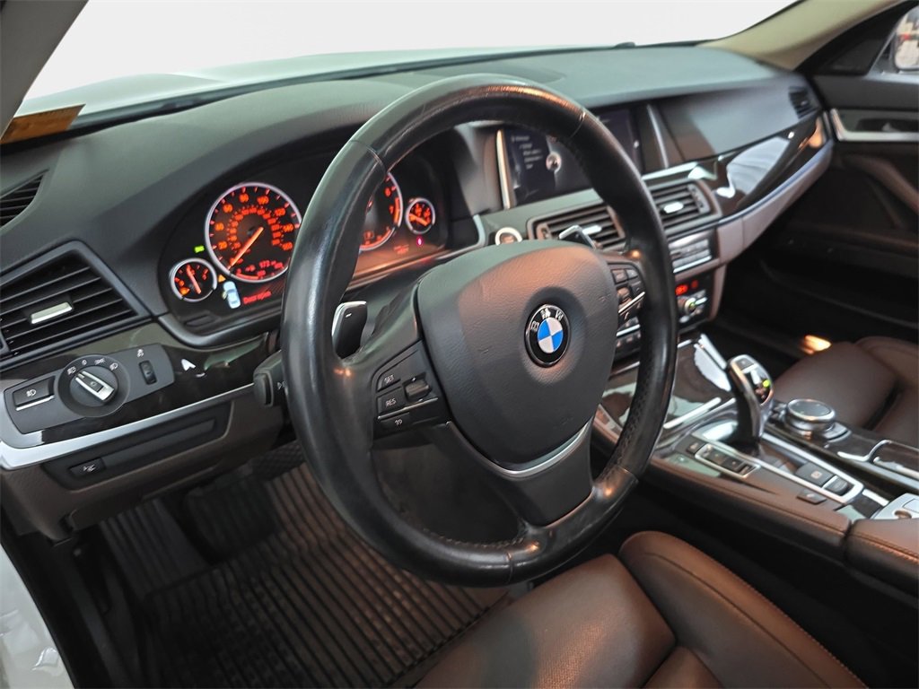 Used 2016 BMW 535i Sedan image 19