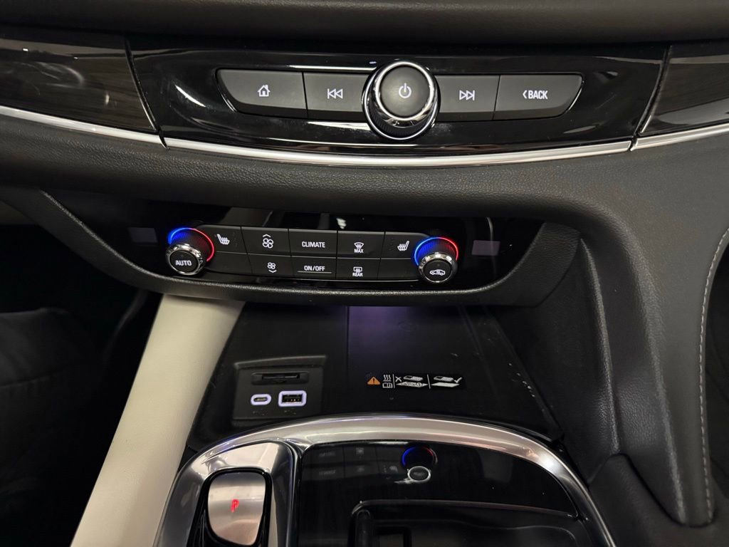 Used 2023 Buick Enclave Essence w/ Experience Buick Package AWD/4WD image 15
