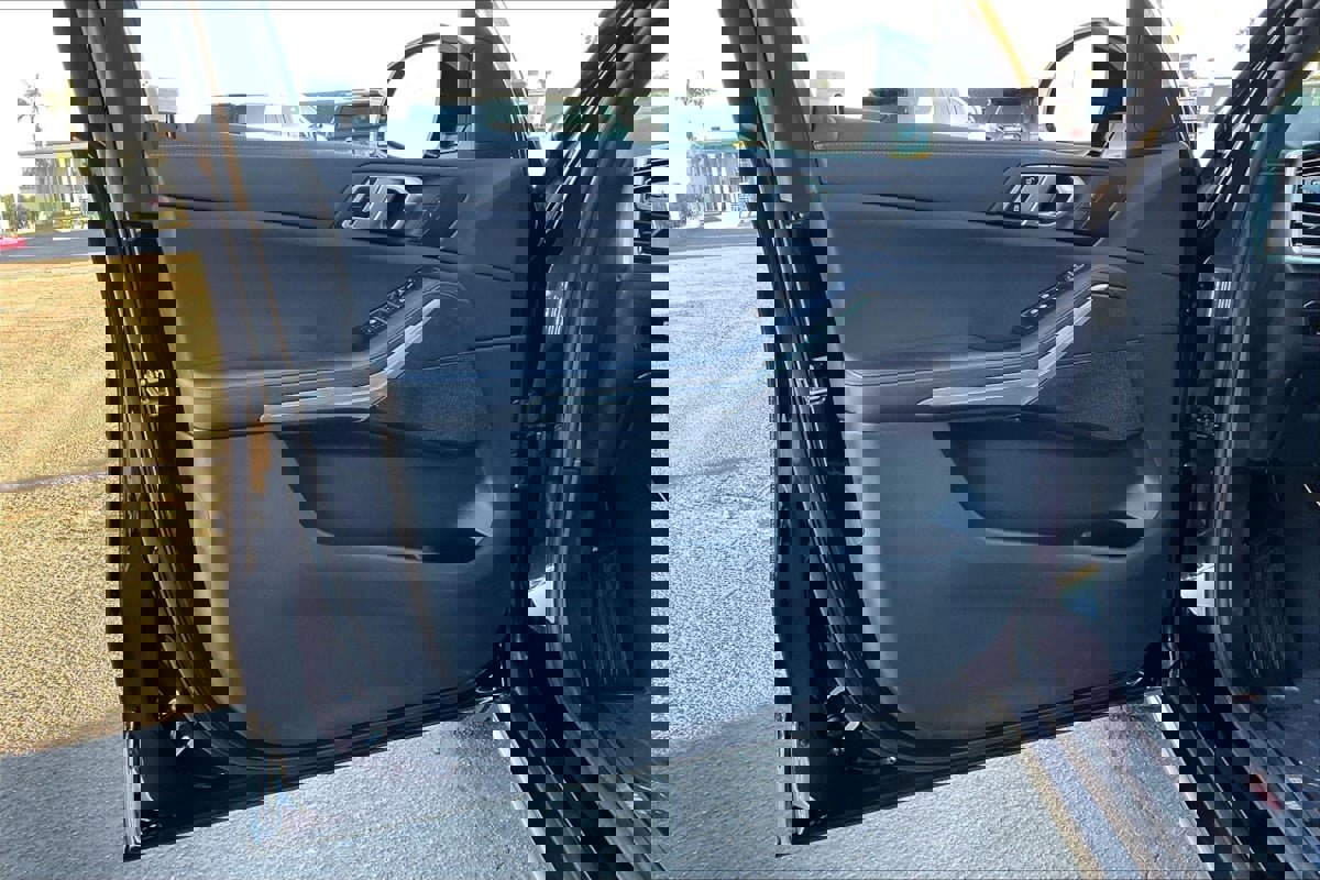 Used 2022 BMW X5 xDrive40i w/ Premium Package image 20