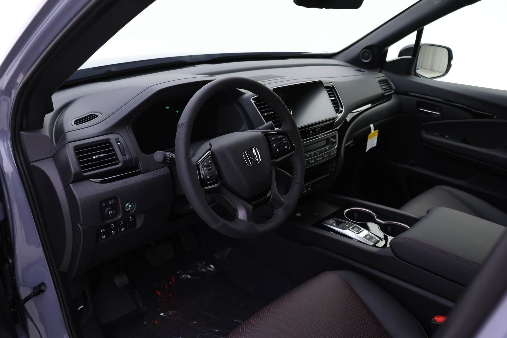 New 2026 Honda Ridgeline Black Edition image 3