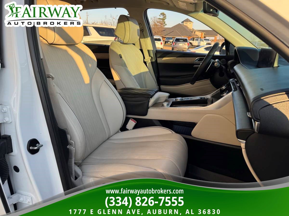 Used 2022 Genesis GV80 2.5T w/ Prestige Package 04 image 12