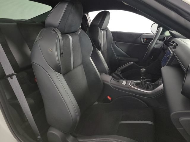 Used 2025 Toyota GR86 Premium RWD image 15