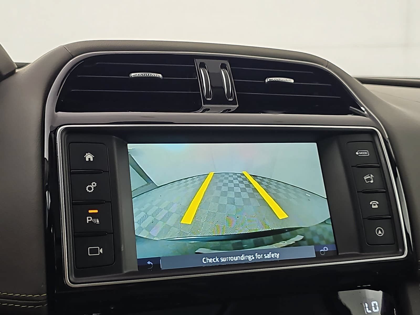 Used 2018 Jaguar F-PACE R-Sport AWD/4WD image 22