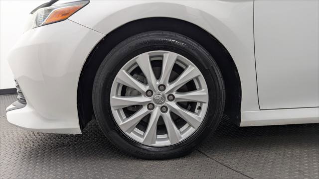 Used 2020 Toyota Camry LE FWD image 29
