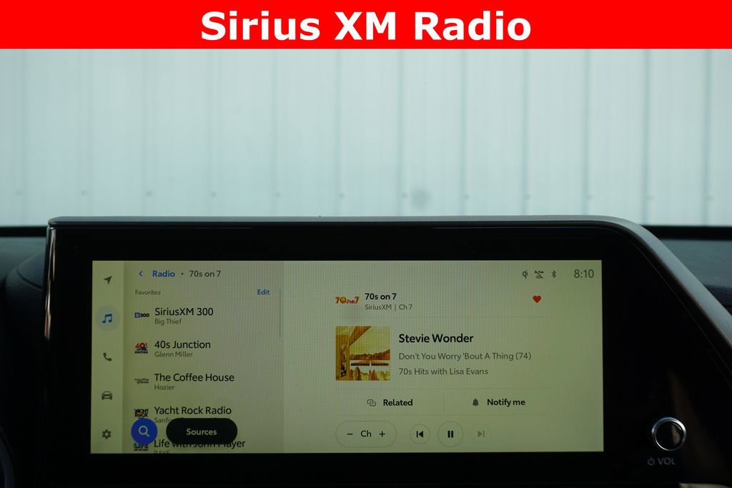 Used 2023 Toyota Highlander XLE AWD/4WD image 9