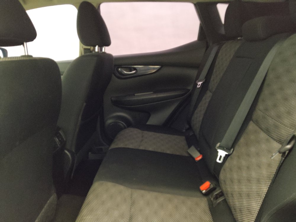Used 2019 Nissan Rogue Sport SV AWD/4WD image 18