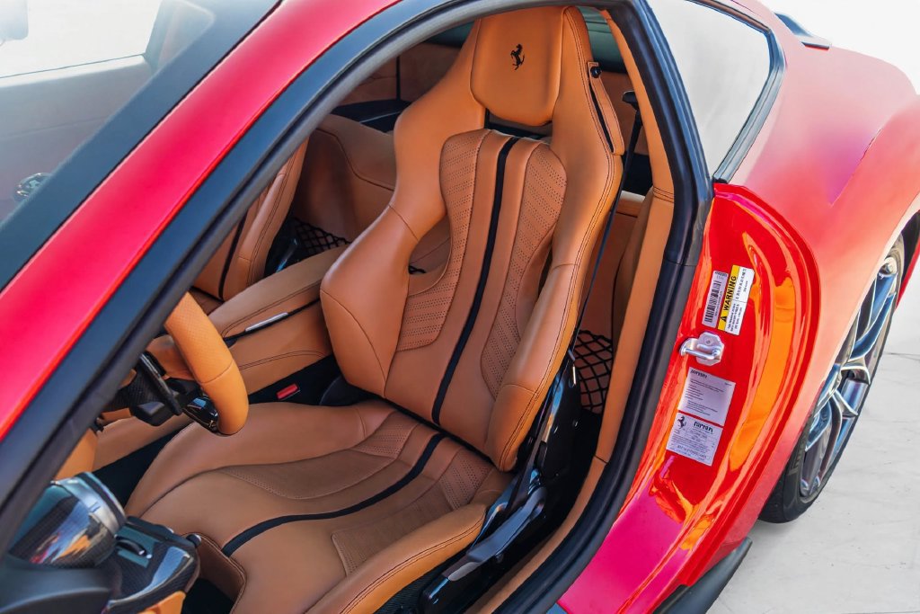Used 2016 Ferrari F12 Berlinetta RWD image 44