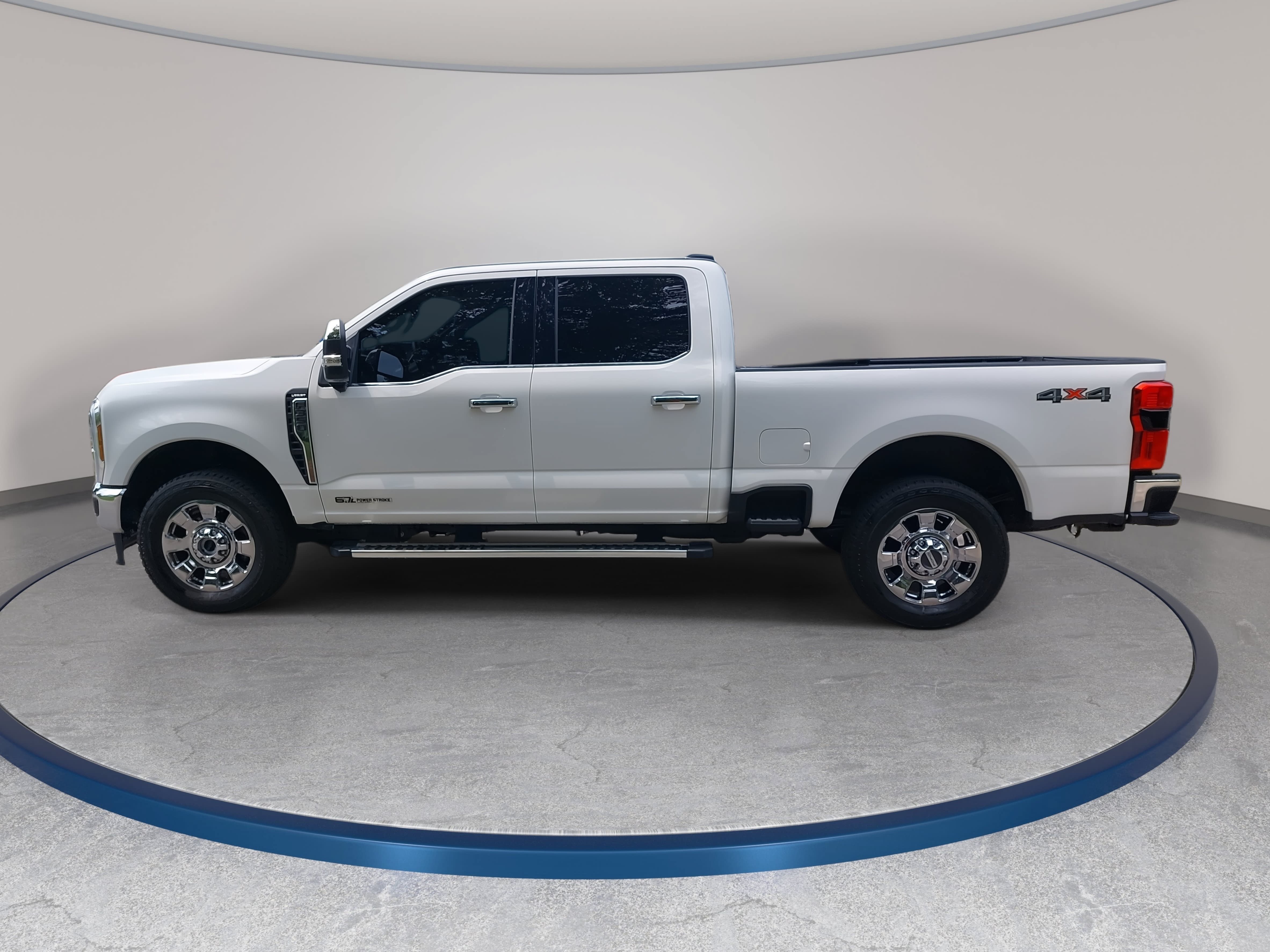 Used 2025 Ford F350 Lariat w/ Chrome Package AWD/4WD image 8