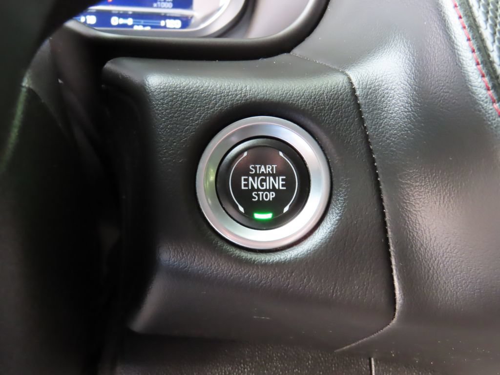 Used 2022 Chevrolet Suburban RST w/ Luxury Package AWD/4WD image 13