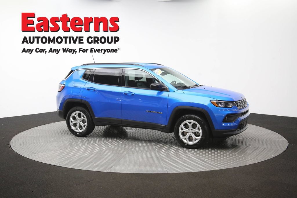 Used 2024 Jeep Compass Latitude AWD/4WD image 45