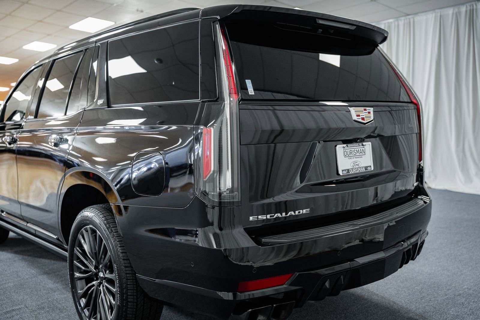 Used 2023 Cadillac Escalade V w/ LPO, Floor Liner Package image 6