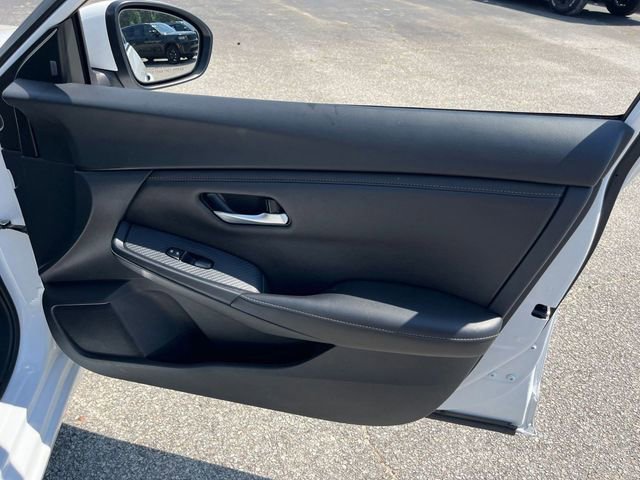 Used 2024 Nissan Sentra SV FWD image 33