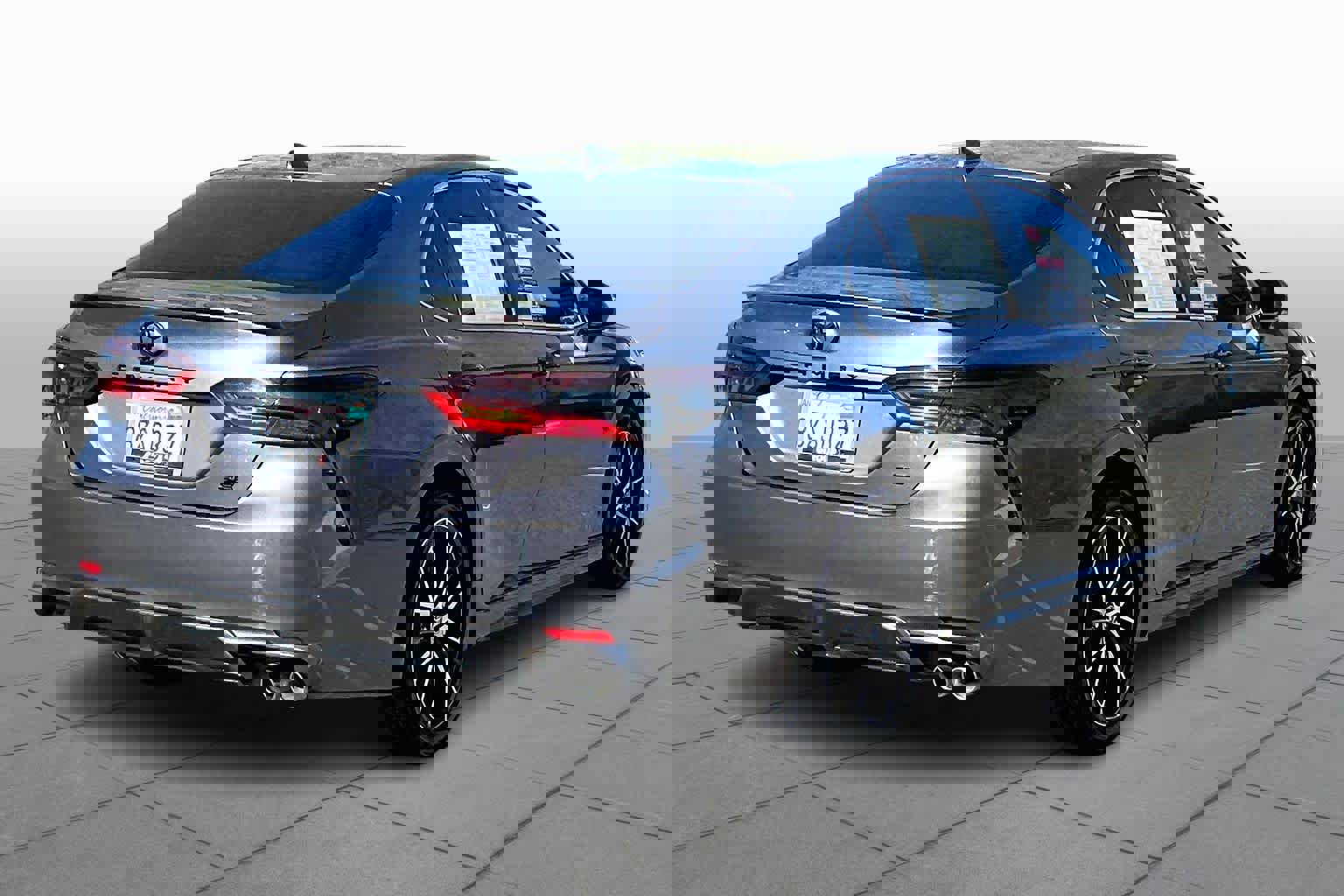 Certified 2022 Toyota Camry SE image 12