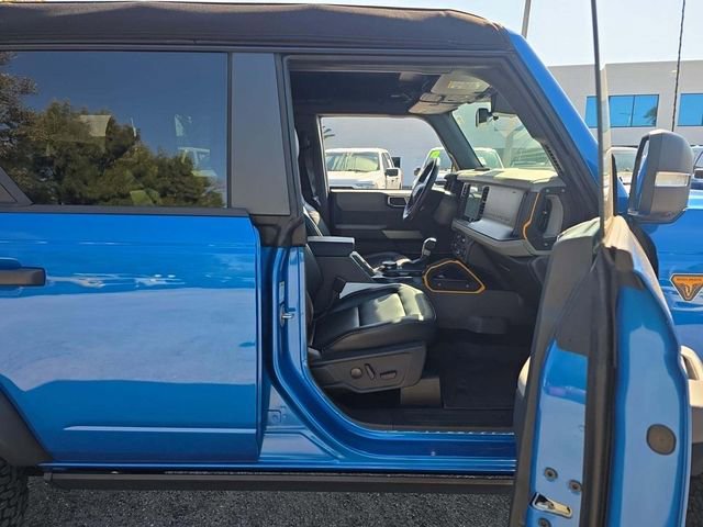 Used 2023 Ford Bronco Badlands image 6