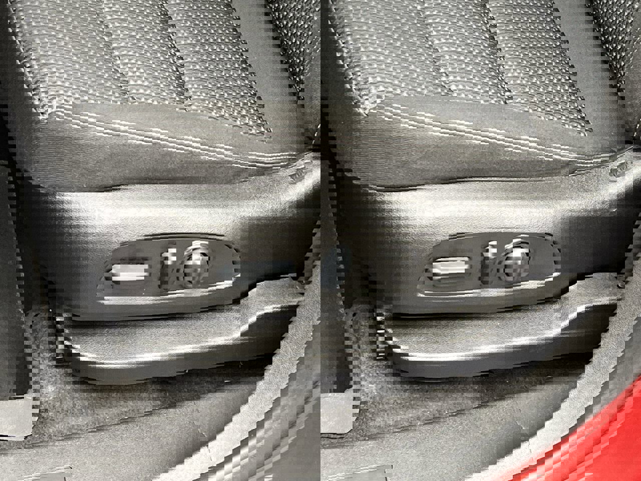 Certified 2023 GMC Terrain SLE w/ Driver Convenience Package image 10