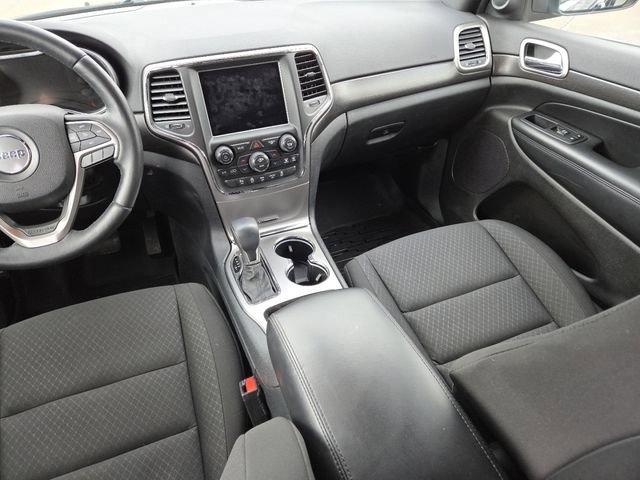 Used 2018 Jeep Grand Cherokee Laredo image 29