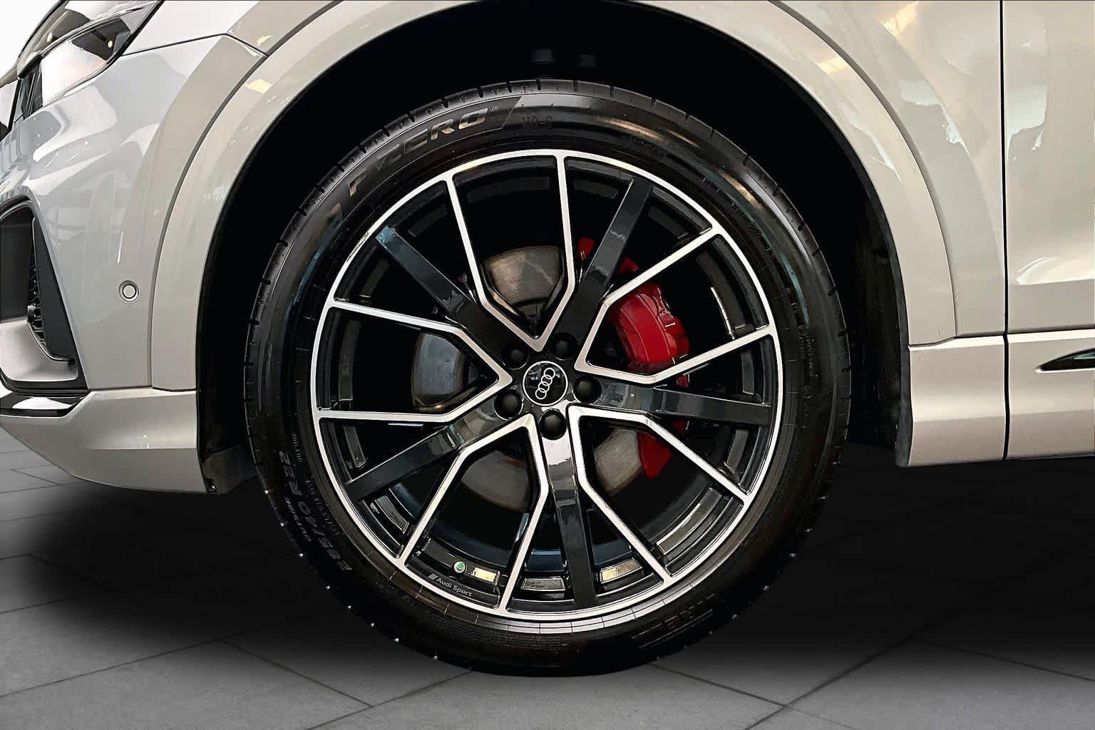 Used 2023 Audi Q8 Prestige AWD/4WD image 11