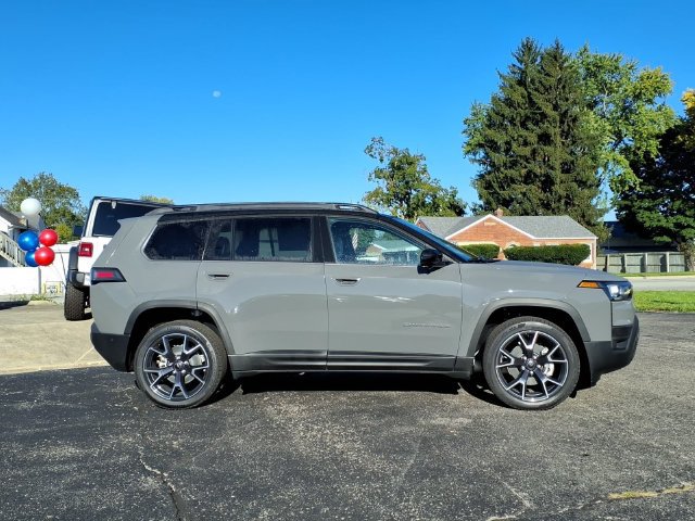 New 2027 Jeep Cherokee Overland AWD/4WD image 8