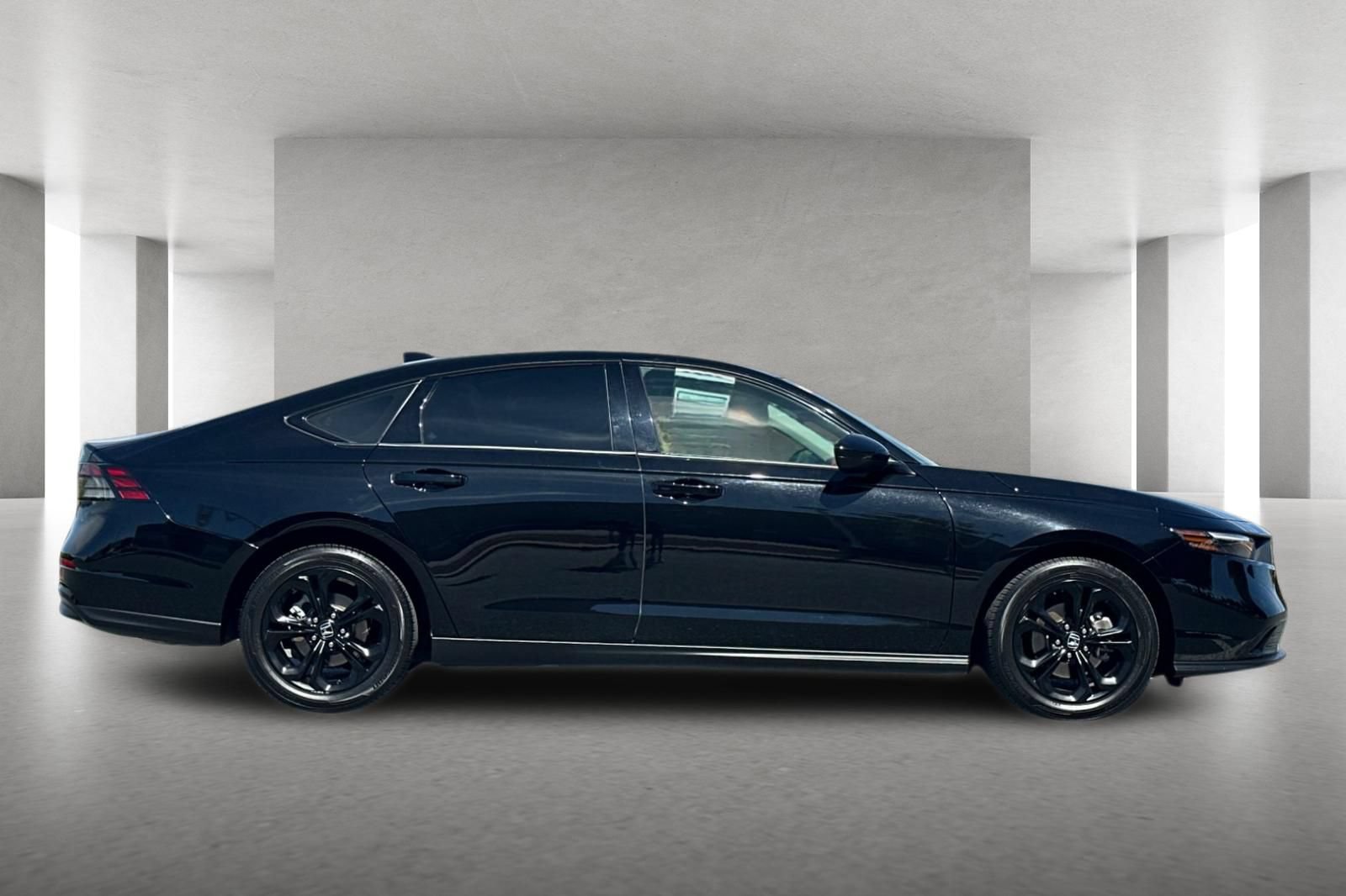 Used 2025 Honda Accord SE image 3