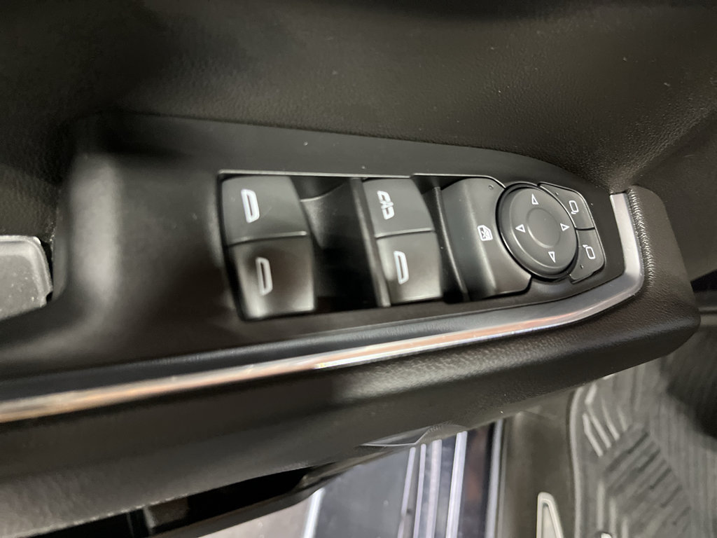 Certified 2022 Chevrolet Silverado 1500 LT AWD/4WD image 30
