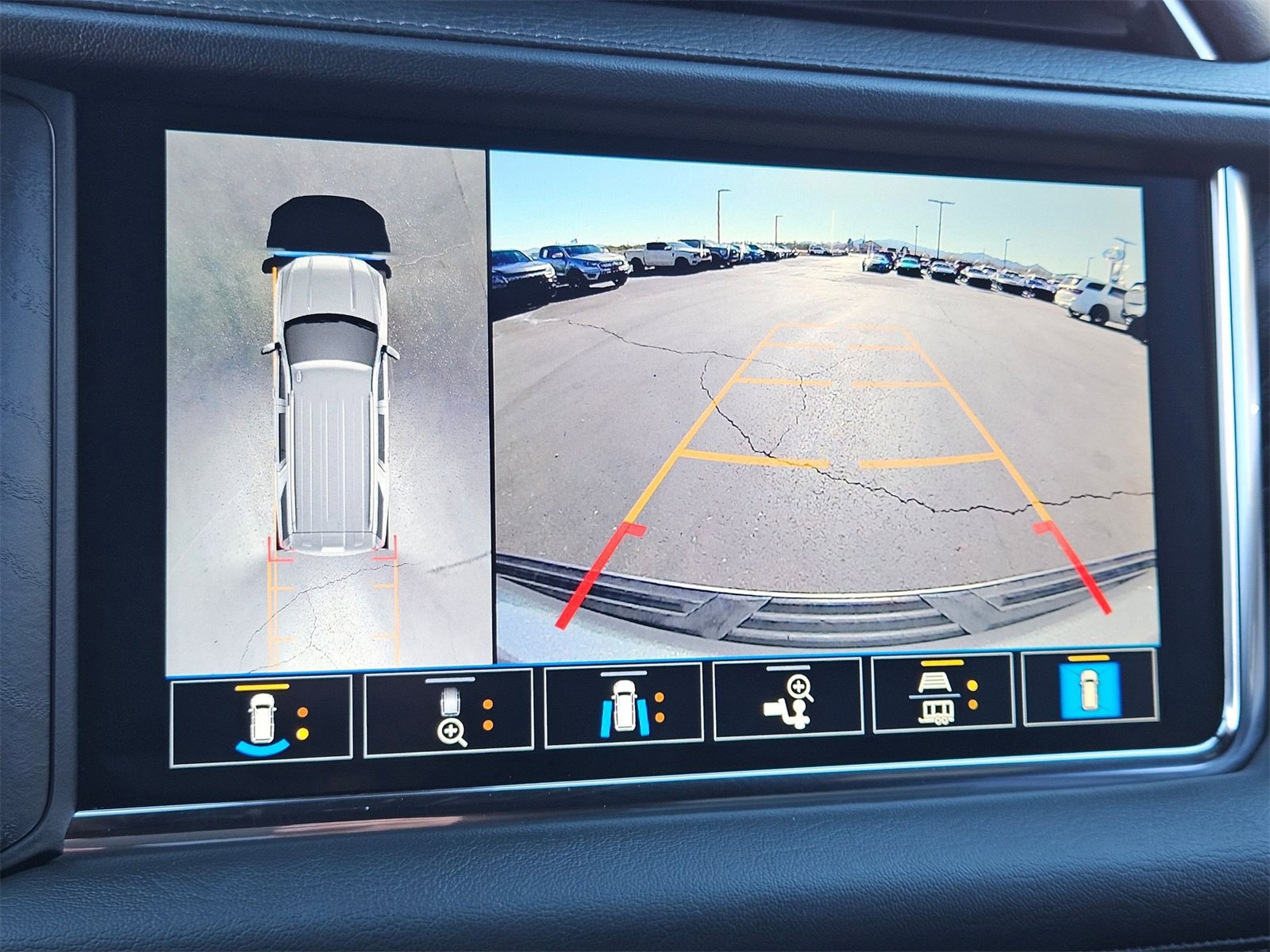 Used 2021 GMC Yukon Denali image 17