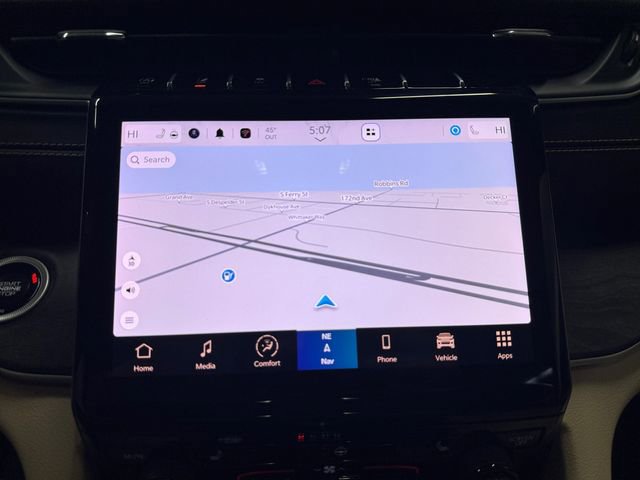 Used 2024 Jeep Grand Cherokee Limited w/ Luxury Tech Group II image 20