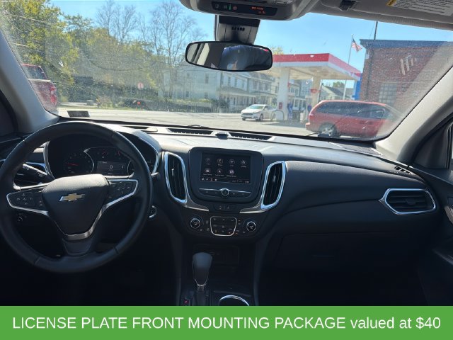 Used 2024 Chevrolet Equinox LT FWD image 2