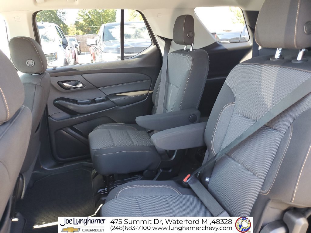 Certified 2018 Chevrolet Traverse LT FWD image 25