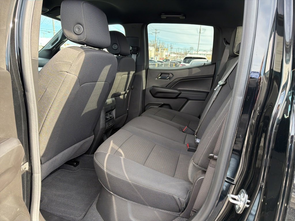 Used 2024 Chevrolet Colorado LT w/ LT Convenience Package II image 17