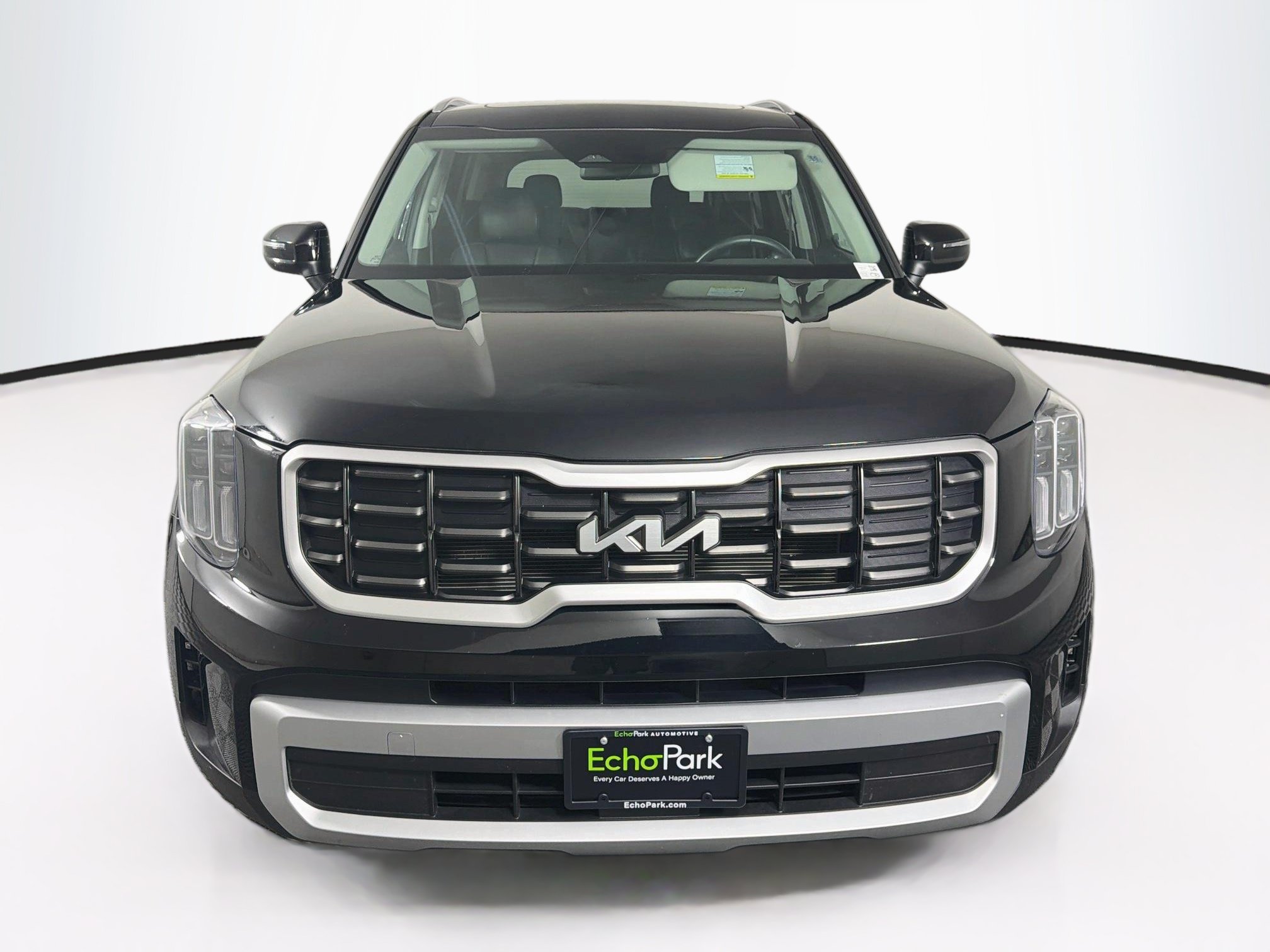 Used 2025 Kia Telluride S FWD image 2