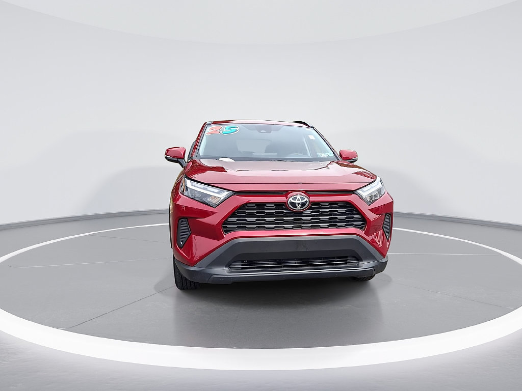 Certified 2025 Toyota RAV4 XLE AWD/4WD image 4