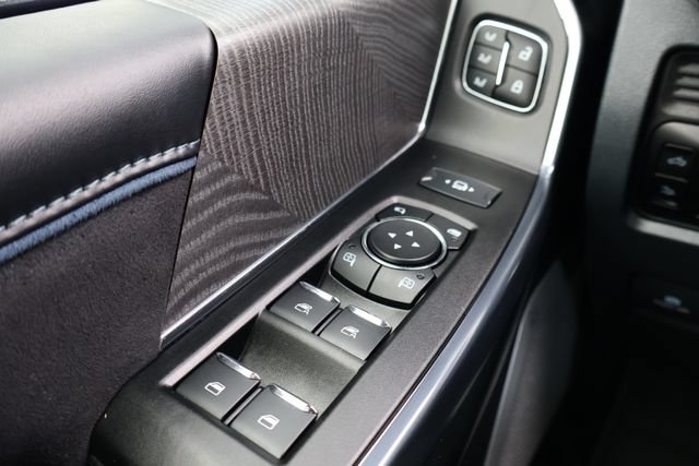 Used 2025 Ford F350 Platinum AWD/4WD image 17