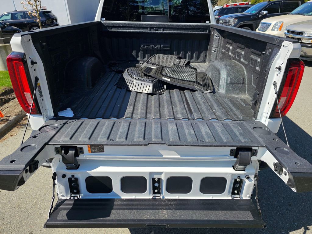 Used 2026 GMC Sierra 1500 AT4 w/ AT4 Premium Package AWD/4WD image 13