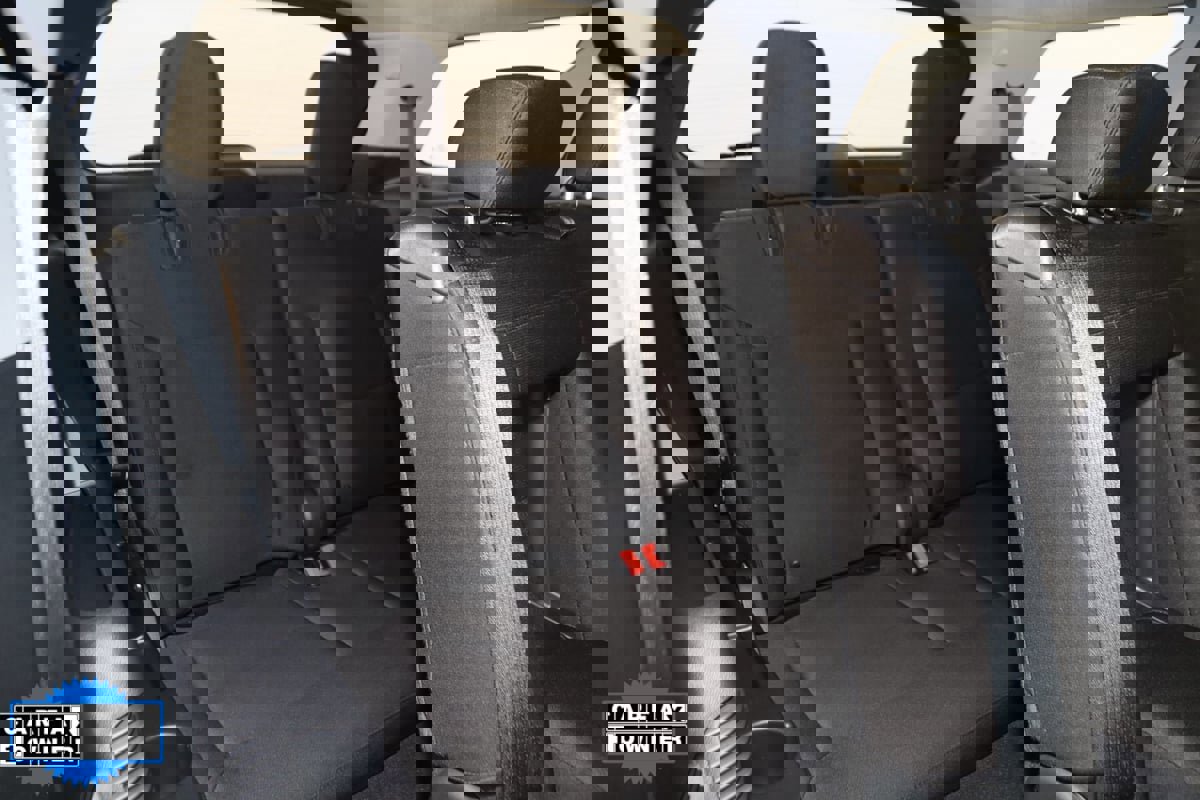 Used 2022 Ford Explorer XLT image 12