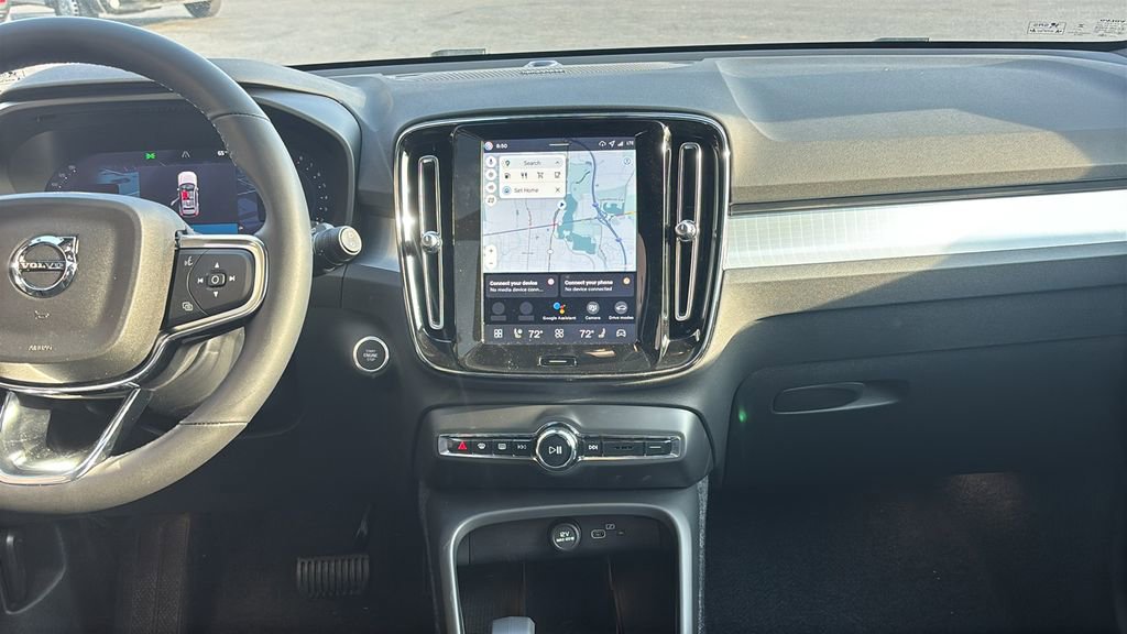 New 2026 Volvo XC40 B5 Ultra w/ Protection Package Premier image 6