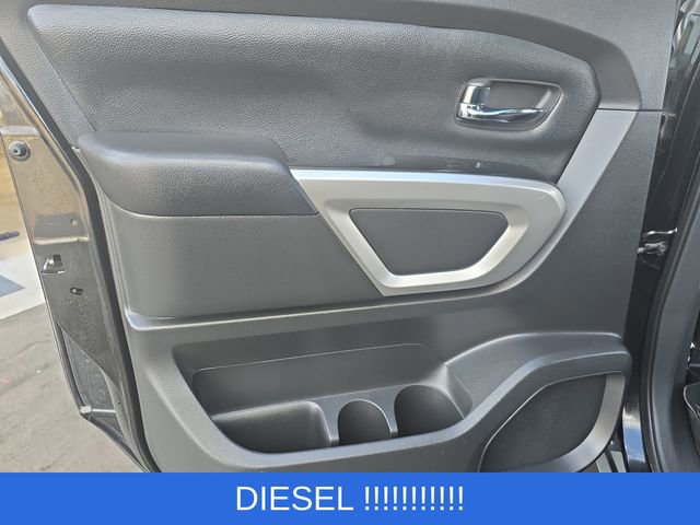 Used 2019 Nissan Titan SV w/ SV Convenience Package image 16