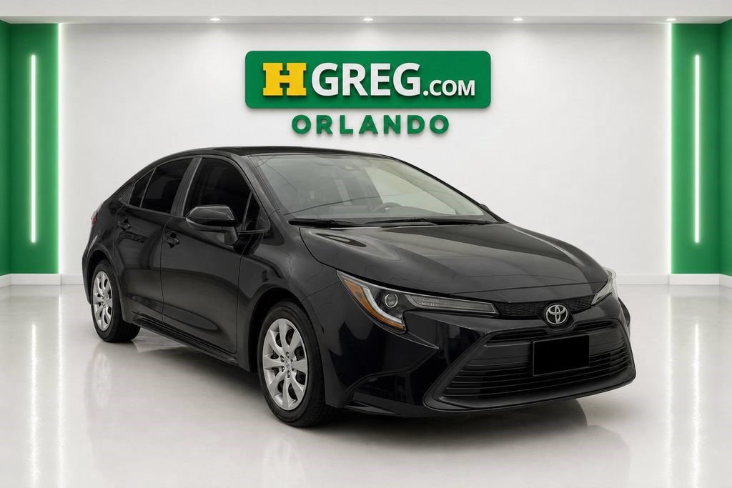 Used 2024 Toyota Corolla LE FWD image 2