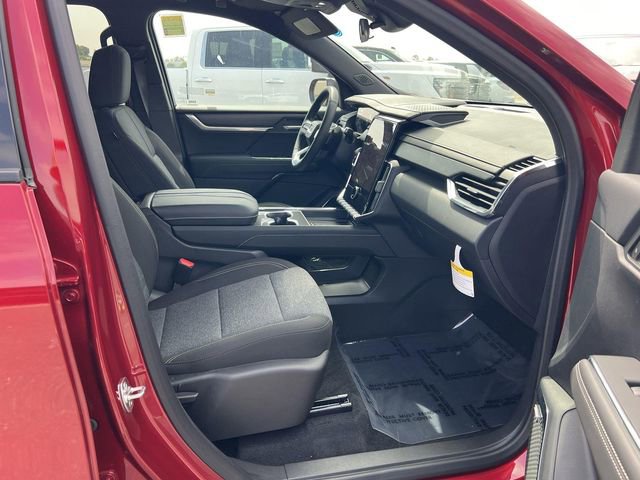 New 2025 GMC Acadia Elevation image 28