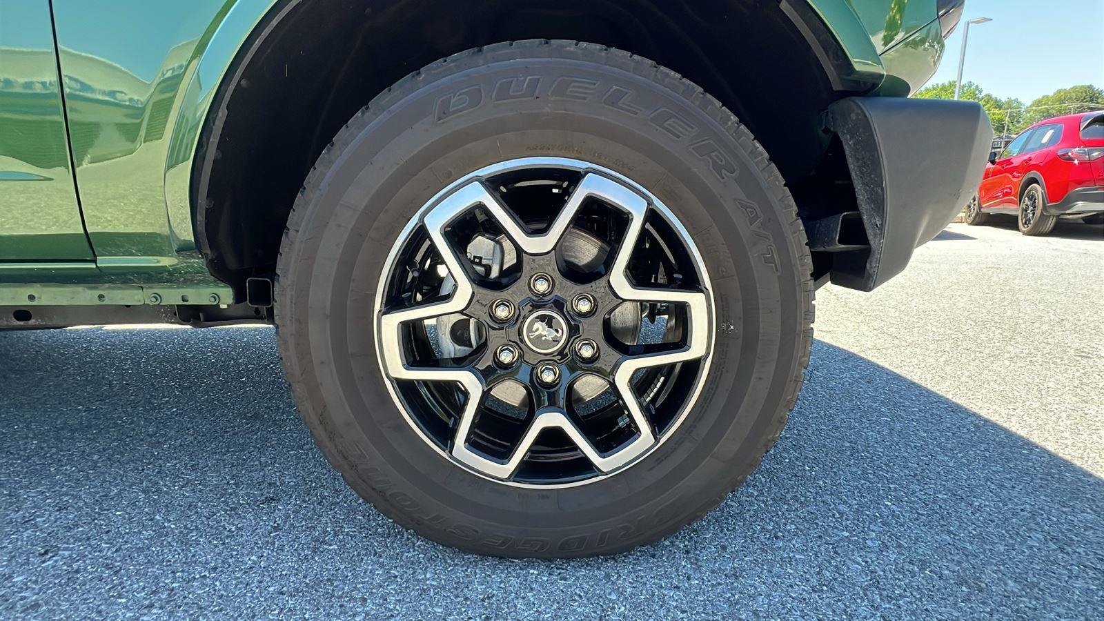 Used 2025 Ford Bronco Outer Banks AWD/4WD image 11