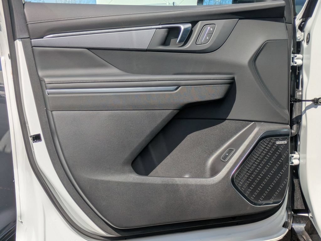 New 2025 Buick Enclave Sport Touring w/ LPO, Floor Liner Package AWD/4WD image 13
