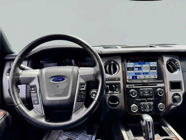 Used 2016 Ford Expedition EL Platinum image 31